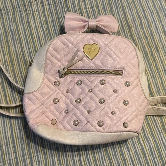 Betsey Johnson | Bags | Betsey Johnson Pink And White  display picture 3